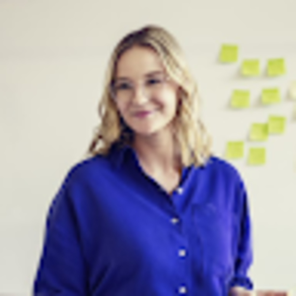 Meet your Posher, Lena